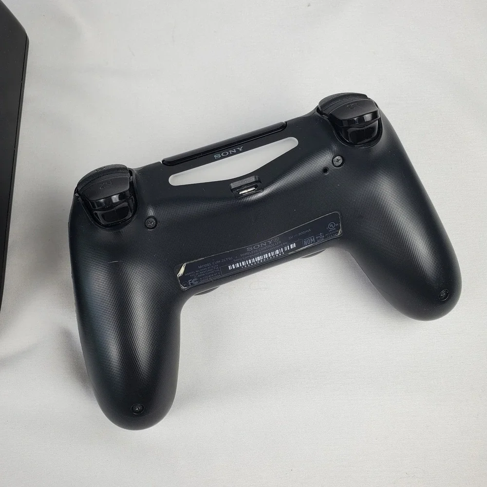 Sony DualShock 4 Wireless PS4 Controller Black w/ OIVO 2 Controller Charge Dock